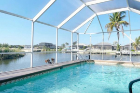 Relax with nature in our Waterfront 4 bedroom -HEATED POOL HOME- Bring your pets